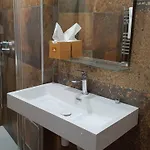 Apartment 2 Bed Apart-garage Near Les Halles-sleeps4 Beziers