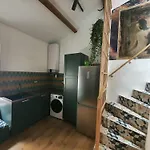 2 Bed Apart-garage Near Les Halles-sleeps4 * Beziers