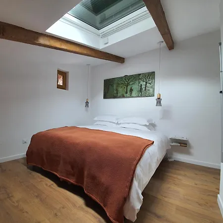 Апартаменты 2 Bed Apart-garage Near Les Halles-sleeps4