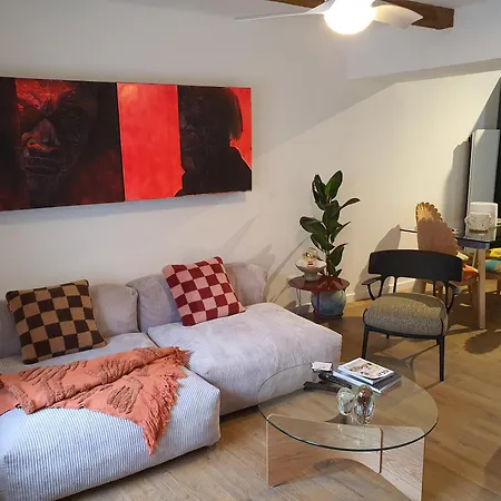 2 Bed Apart-garage Near Les Halles-sleeps4 Appartamento *