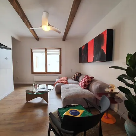 Appartamento 2 Bed Apart-garage Near Les Halles-sleeps4 *