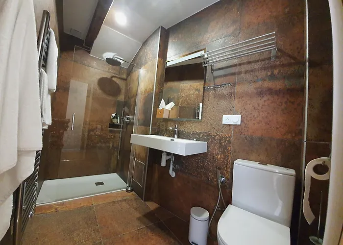 2 Bed Apart-garage Near Les Halles-sleeps4